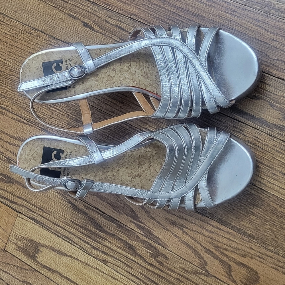 Shoes - Picture 7 of 15